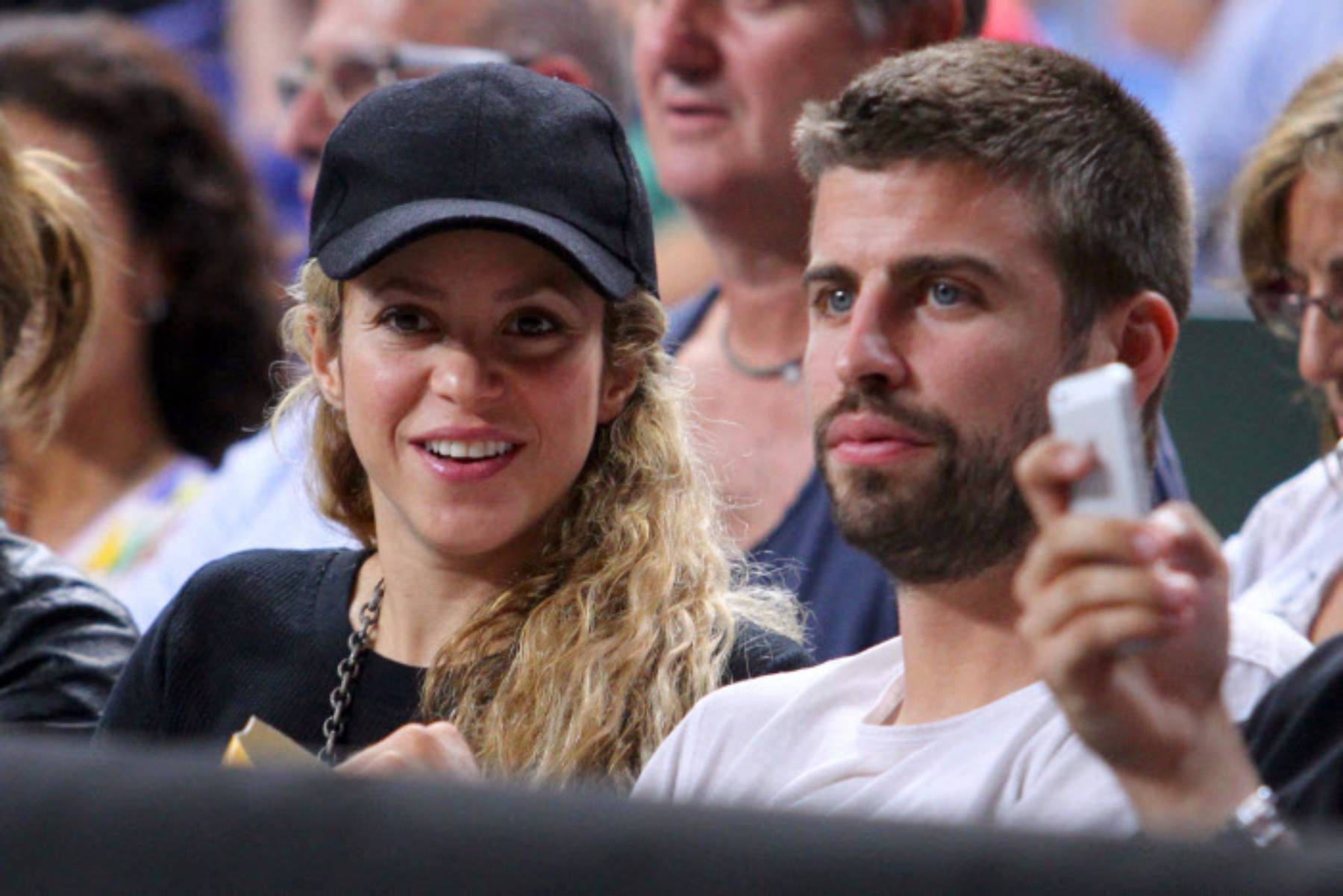 Shakira y Gerard Piqué en un partido de tenis / Gtres