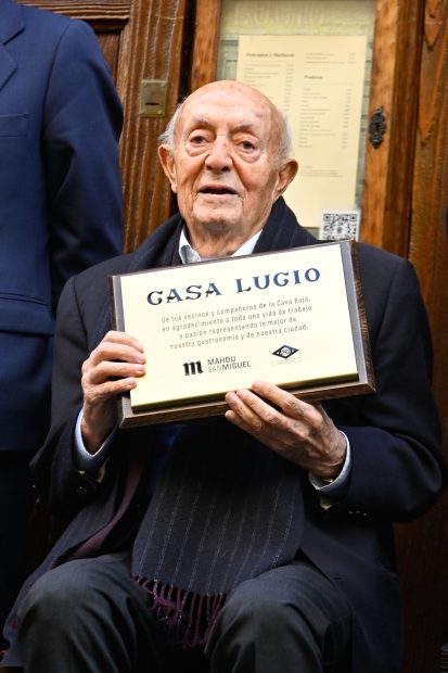 Lucio Blázquez en el homenaje a su restaurante 'Casa Lucio'. / Gtres