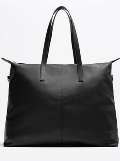 Bolso negro de Zara / Zara
