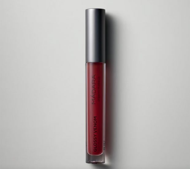 Labial Glossy Venom / Mádara