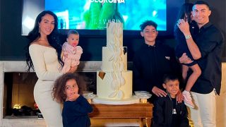 Georgina Rodríguez, Cristiano Ronaldo y sus hijos / Instagram