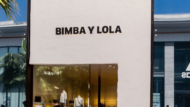Todo el mundo habla de esta camisa de Bimba y Lola: digna de pasarela de moda