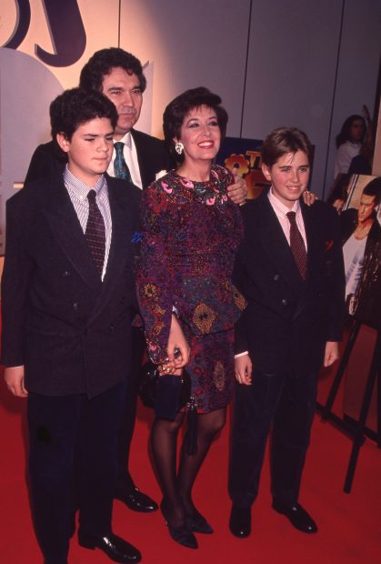 Concha Velasco, su marido Paco Marsó y sus dos hijos, Manuel y Paco / Gtres