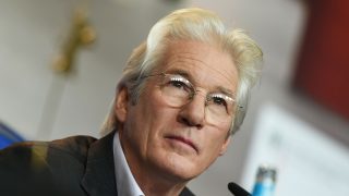 Richard Gere con rostro serio / Gtres