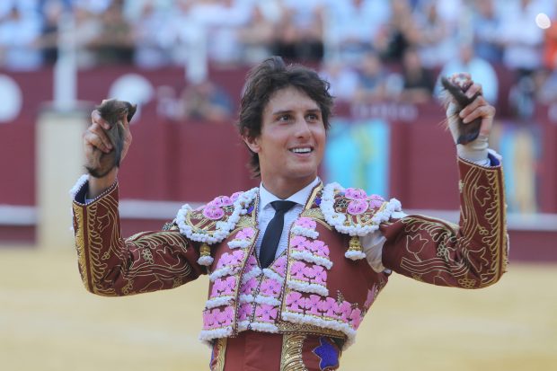 Roca Rey durante una corrida de toros en Málaga / Gtres