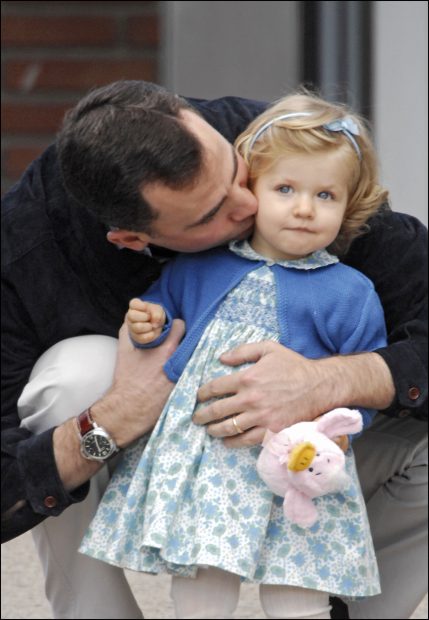 Don Felipe en una imagen con la Princesa Leonor en 2007 / Gtres