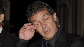 Antonio Banderas emocionado. / Gtres