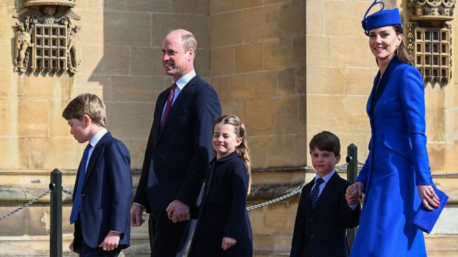 La Familia Real británica reaparece (casi al completo) en la Misa de Pascua
