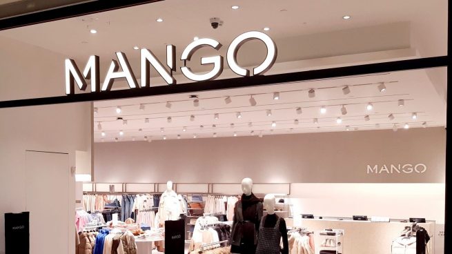 Llega a Mango Outlet los vaqueros que realzan la figura: son cómodos y hacen cuerpazo