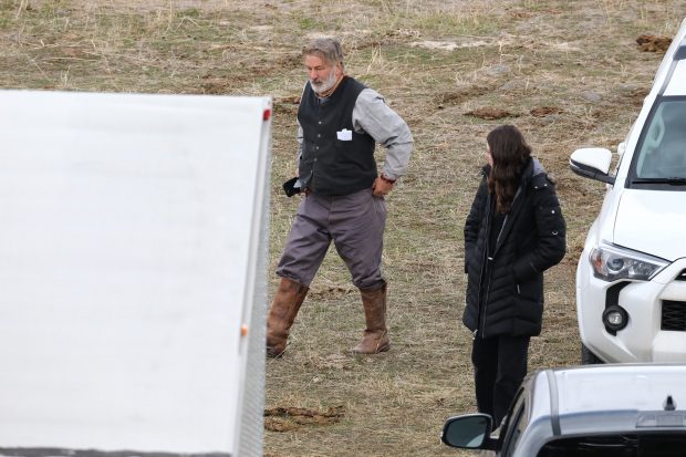 Alec Baldwin en el rodaje de 'Rust'/ Gtres