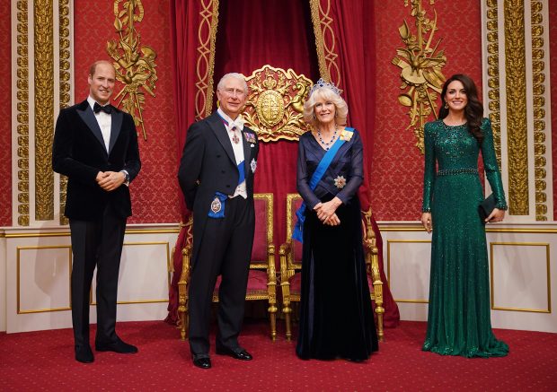 Carlos III, la reina Camila y los príncipes de Gales en el museo de cera / Gtres