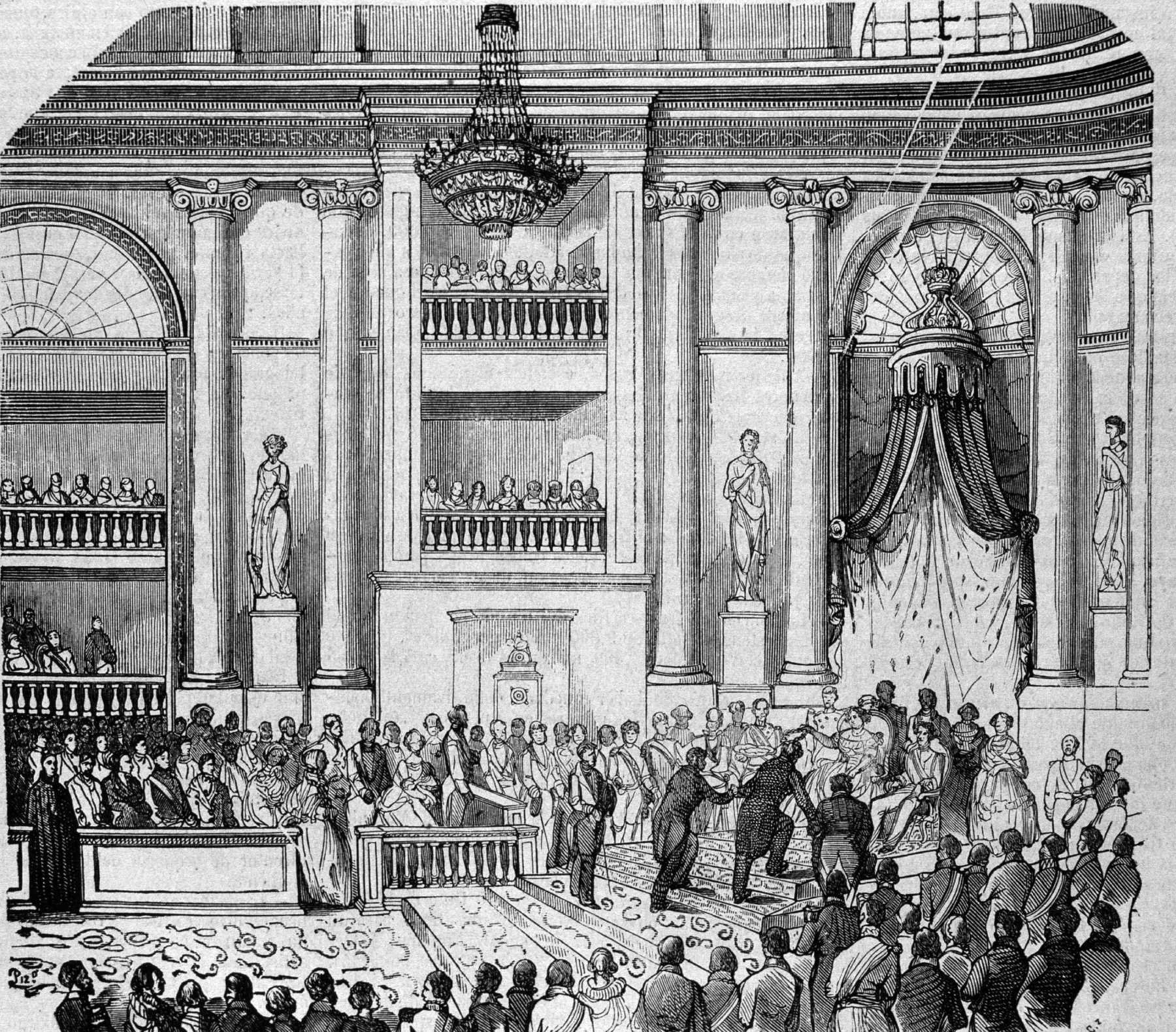 Imagen de archivo de la coronación por la Reina Isabel II en el Palacio Nacional / Gtres 