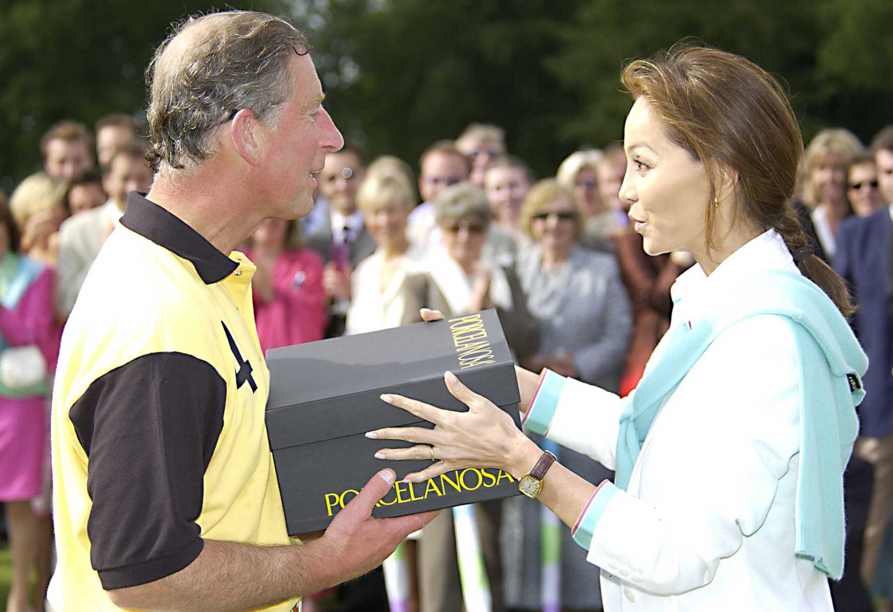 Isabel Preysler y el Rey Carlos III en un evento deportivo / Gtres