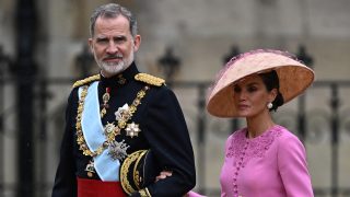 Don Felipe y doña Letizia en la Coronación de Carlos III. / Gtres