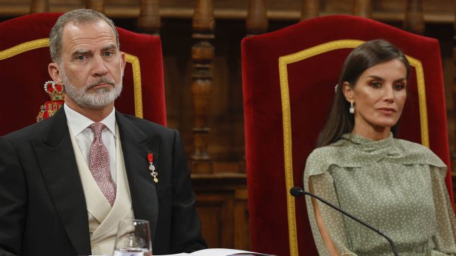 El Rey Felipe y la Reina Letizia en un acto de agenda. / Gtres