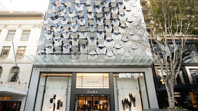 Es el vestido más impresionante de Zara y está en los 'special prices': no lo puedes dejar pasa