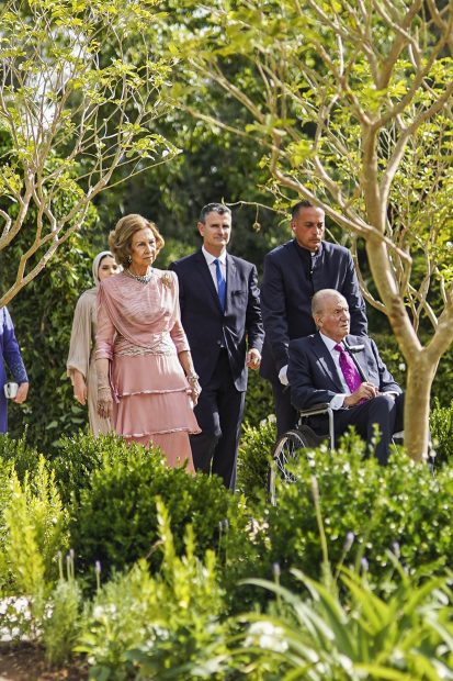 Juan Carlos I y doña Sofía en la boda del príncipe Hussein de Jordania y Rajwa Al Saif. / Gtres