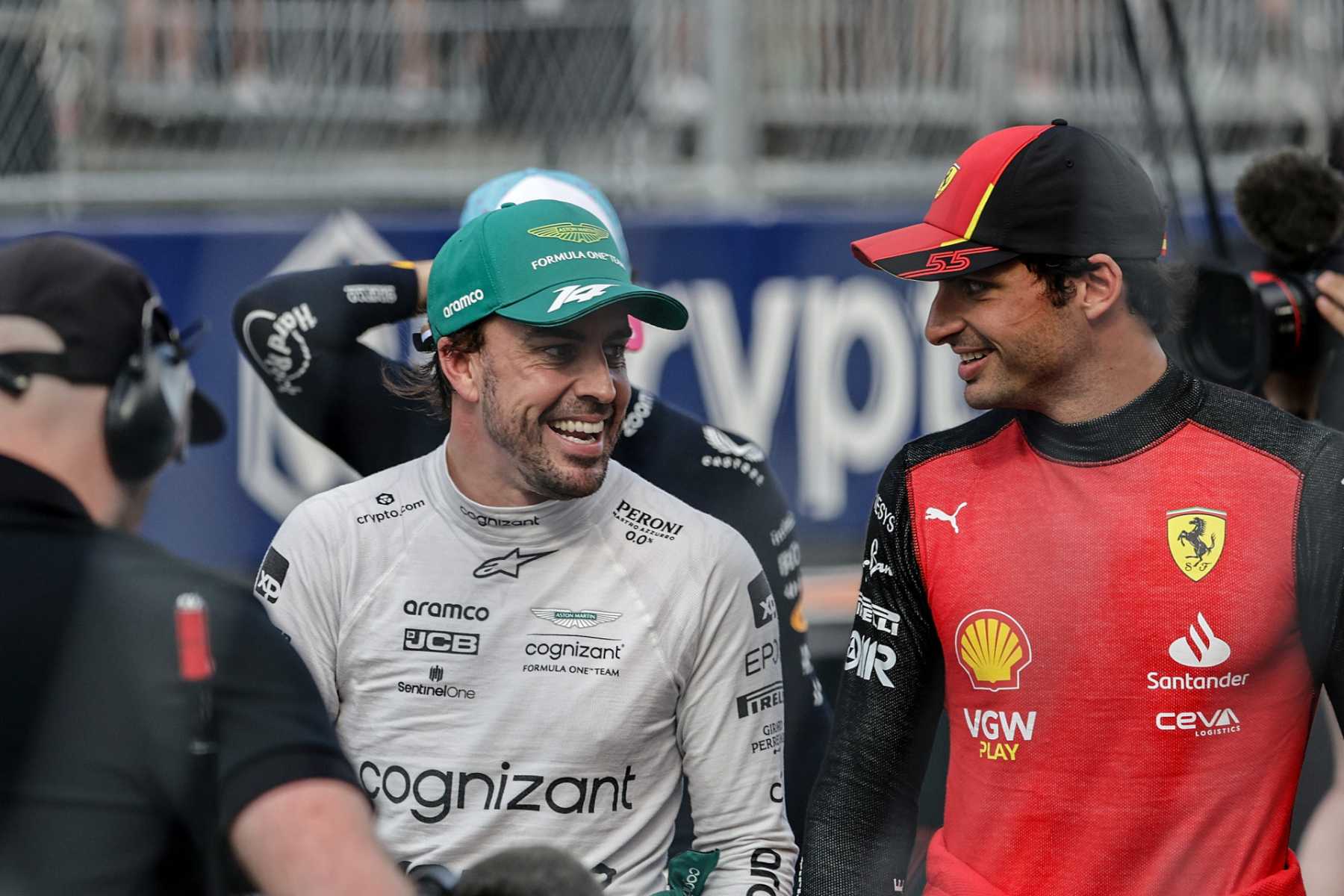 Fernando Alonso y Carlos Sainz en una carrera / Gtres