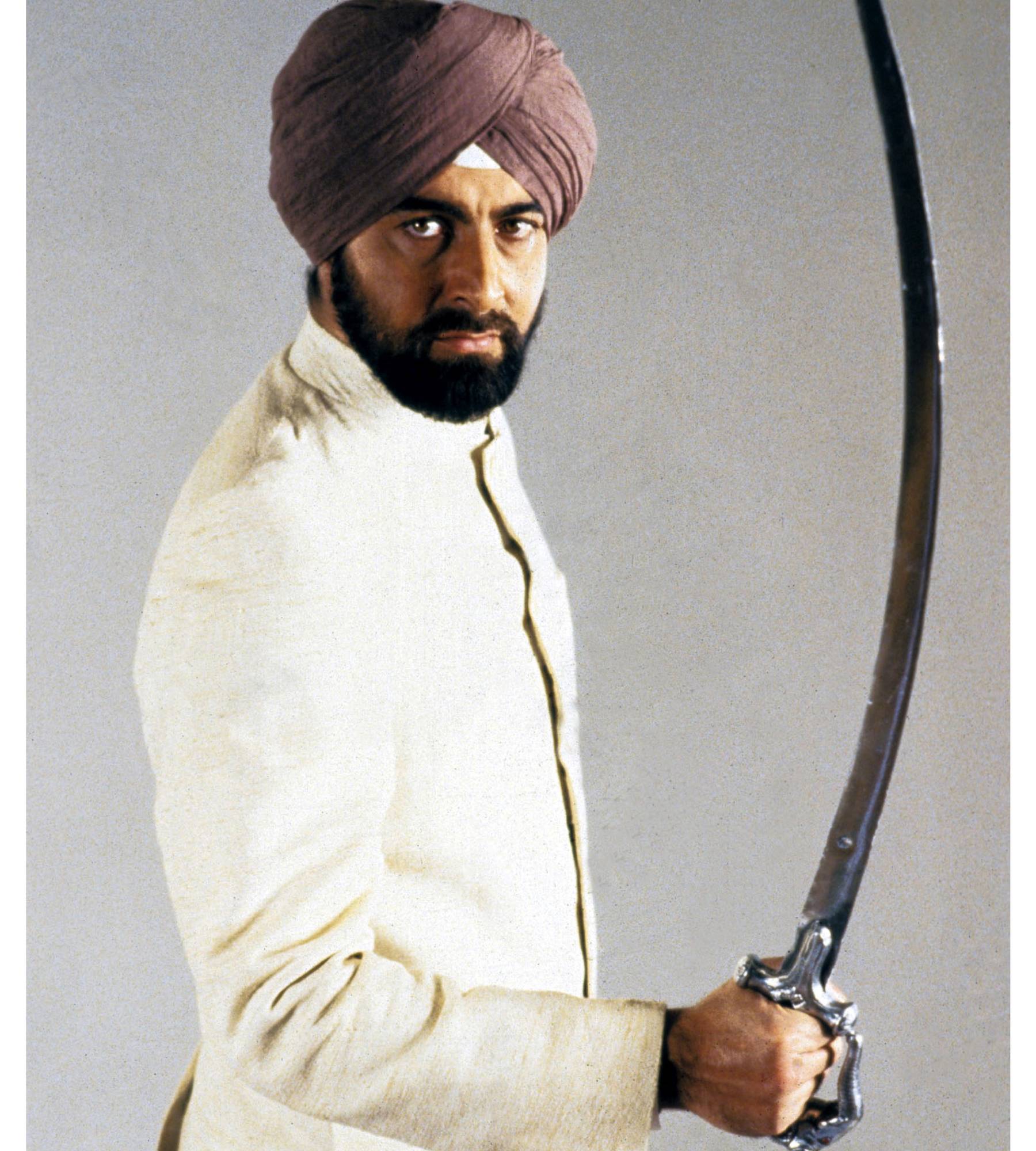 Kabir Bedi actuando en Octopussy en 1983/ Gtres