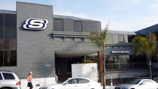 Skechers rebaja estas zapatillas sin cordones que son comodísimas