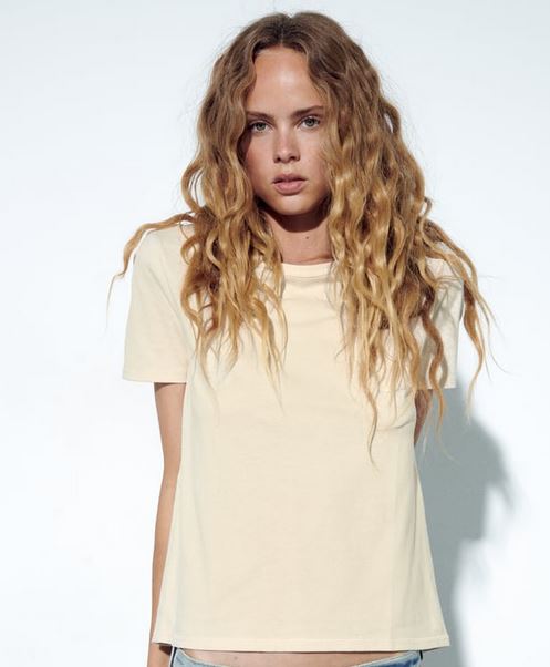 10 camisetas de Zara de lo más baratas: las necesitas