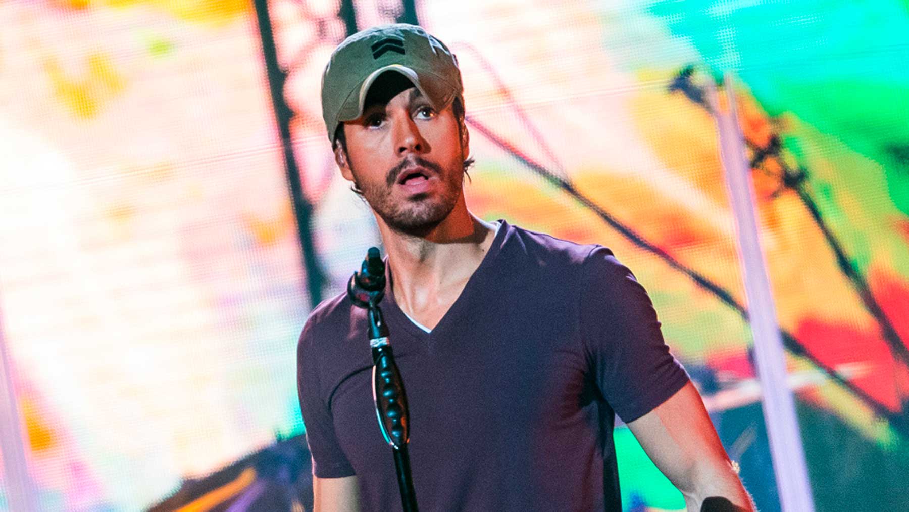 Enrique Iglesias y las tensiones que le han llevado a ser el verso