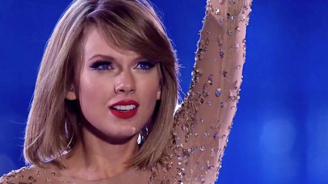 El vestido estrella de Taylor Swift lo puedes encontrar en Shein a un precio ridículo