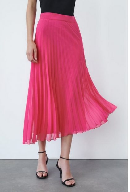 Las faldas más elegantes de Zara para las noches de verano