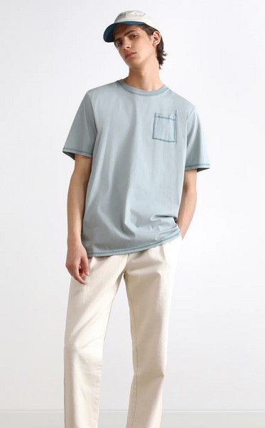 Un bolsillo y estilo básico: Scalpers y su camiseta más rebajada para este verano