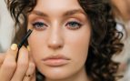 Adiós al eyeliner de siempre: el truco para agrandar tu mirada si tienes los ojos marrones