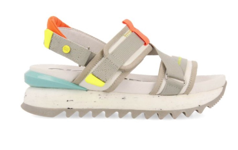 Estamos enamoradas de las sandalias de Gioseppo: 3 modelos que vas a querer sí o sí