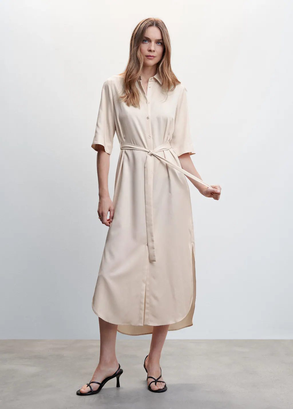Aprovecha las últimas ofertas del verano. Los 14 vestidos largos por menos de 20 euros de Zara, H&M y Mango