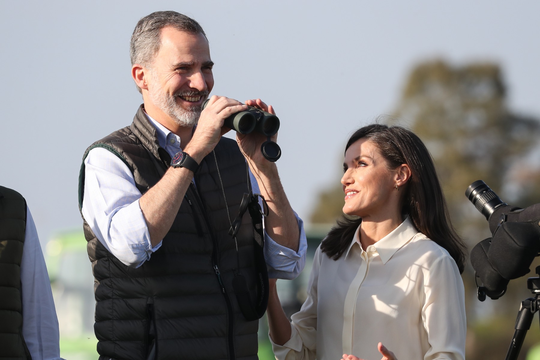 El Rey Felipe VI y la Reina Letizia en Doñana/ Gtres