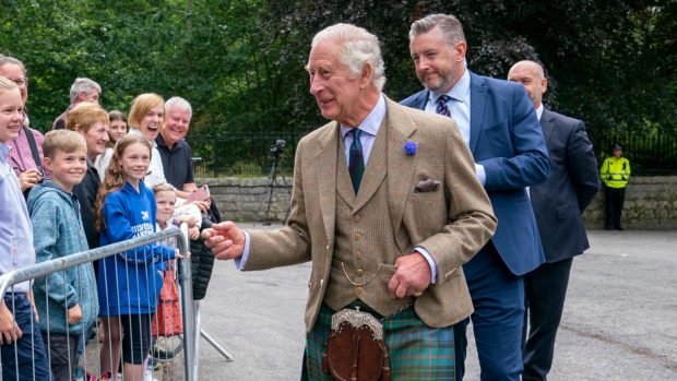 Carlos III en un acto en Escocia / Gtres