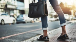 El tote bag siempre es un acierto para cualquier look y es por eso que Tommy Hilfiger deja su mítico bolso por menos de 80 euros