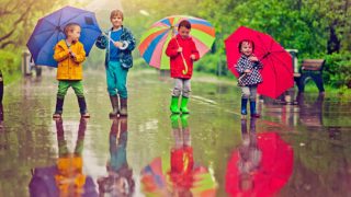 Estos son los 5 paraguas top ventas para niños más divertidos de Amazon