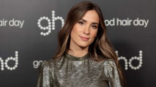 María Pombo se apunta a la manicura del otoño que vamos a llevar todas: el color de moda