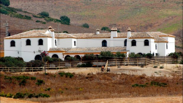 cantora, finca isabel pantoja, cantora deudas,