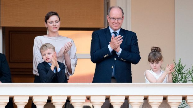 Alberto y Charlene de Mónaco junto a sus dos hijos / Gtres