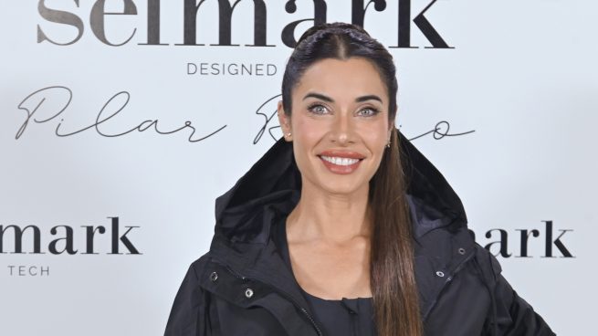 Pilar Rubio lo tiene claro: este es el bañador negro que será tendencia este verano