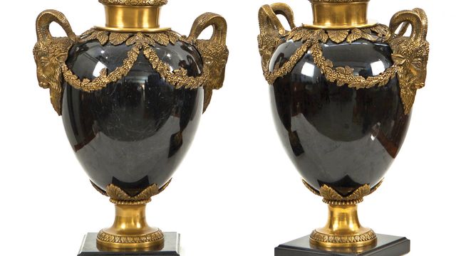 pareja de copas con tapa en mármol y bronce dorado