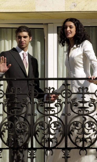 Cayetano Rivera y Blanca Romero durante el día de su boda / Gtres