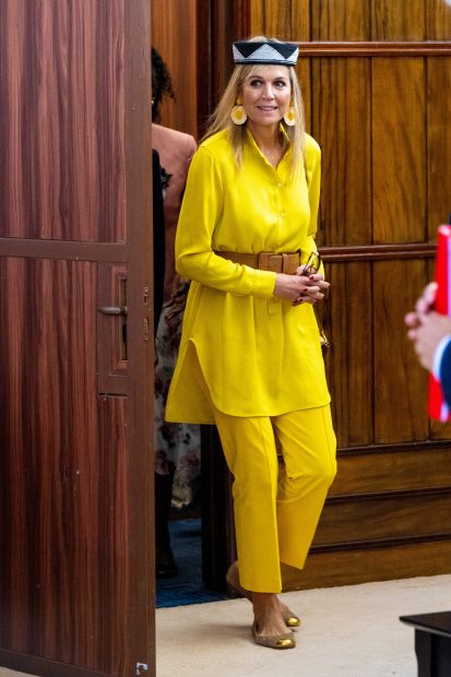 Máxima de Holanda con un conjunto amarillo / Gtres