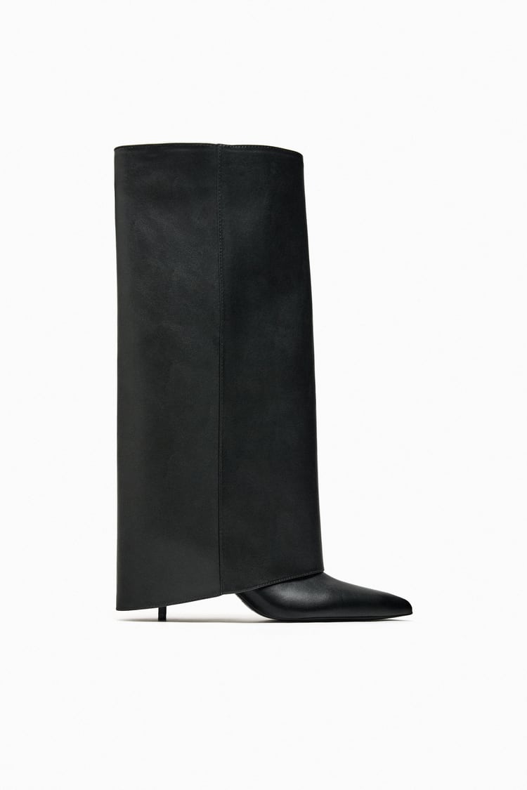 Zara tiene unas botas para este invierno que llevan María Pombo y Dulceida