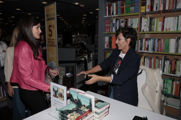 Reina Letizia firma libros, Reina Letizia corte ingles callao, Reina Letizia amigas,