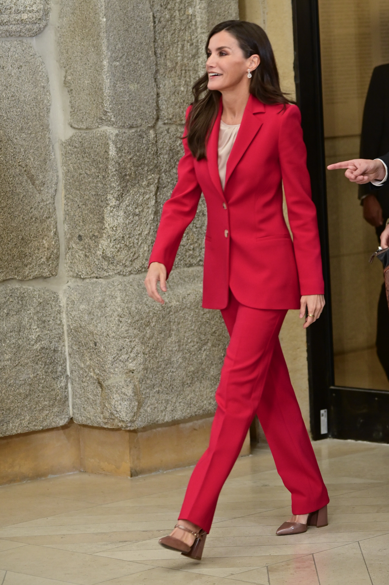 Reina Letizia traje Carolina Herrera