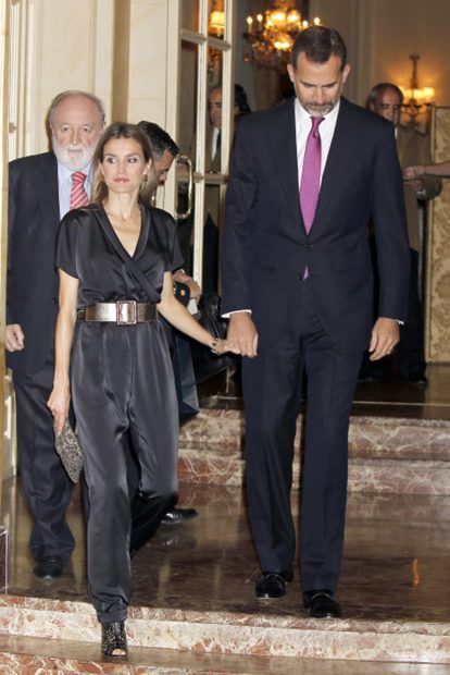 Sus Majestades, Felipe, Letizia, looks Letizia, premios Cerecedo