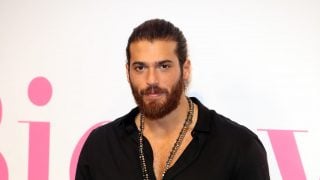 Can Yaman posando. (Foto: Gtres)