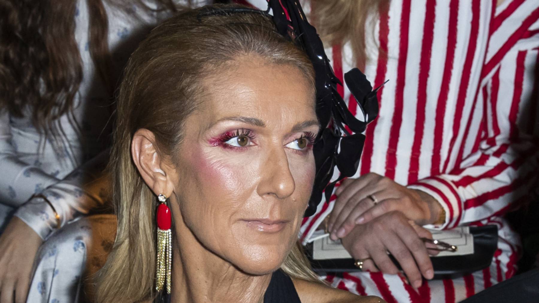 Celine Dion Empeora Su Estado De Salud Y Pierde El Control Sobre Sus Músculos