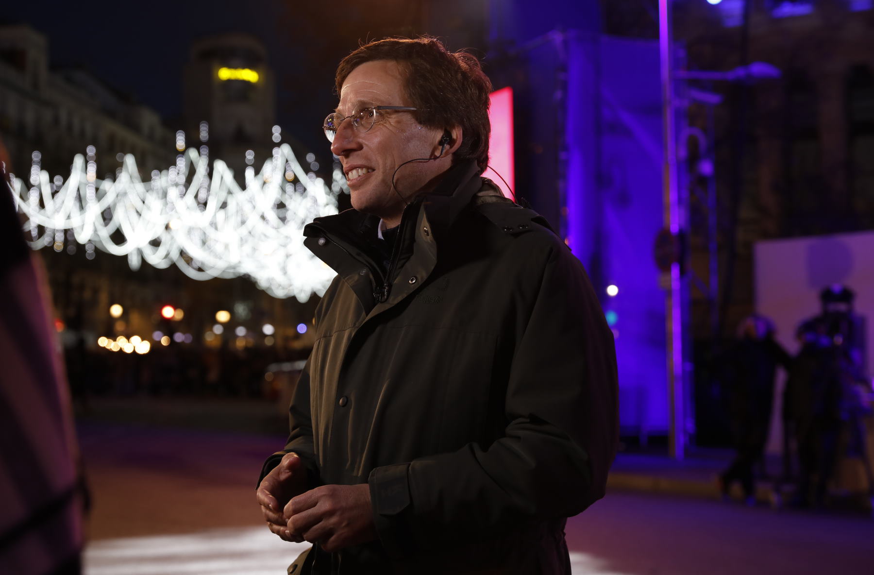 José Luis MartínezAlmeida, ilusionado como un niño en la cabalgata